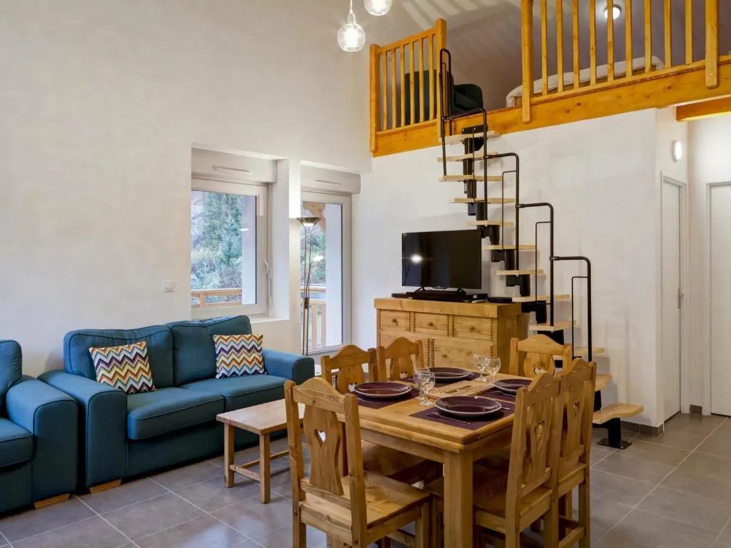 Image of Appartement neuf 2 pièces mezzanine, 2* – 57 m², 6 pers, balcon, centre de Brides-les-Bains – FR-1-512-10