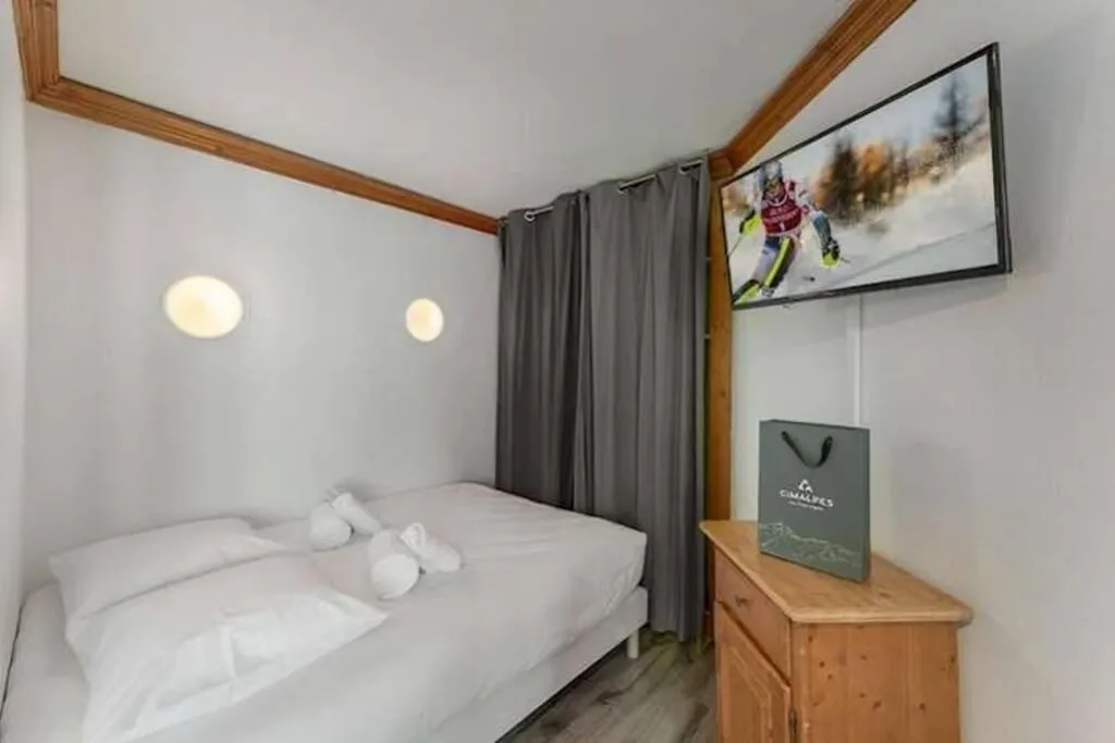 Image 2 of Arcelle Condo by Alpstays