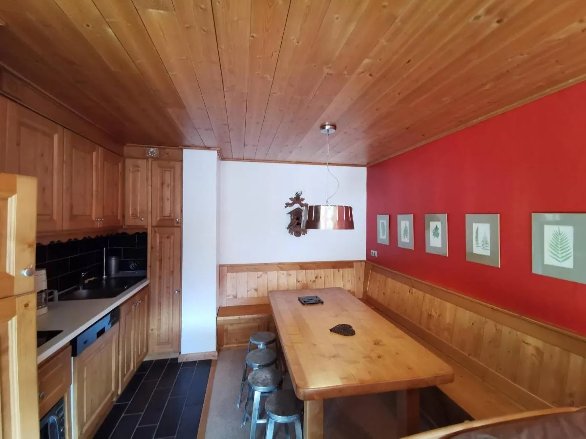 Image 3 of Bel appart T2 avec balcon proche pistes et commerces à Méribel – FR-1-355-70