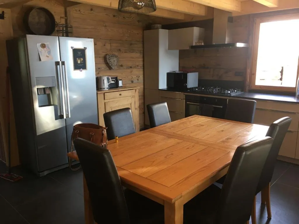 Image of CHALET R & R