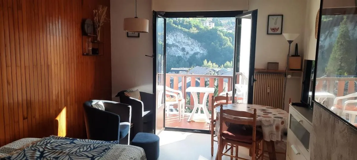 Image 1 of Central studio ideal for hikers or skiers
