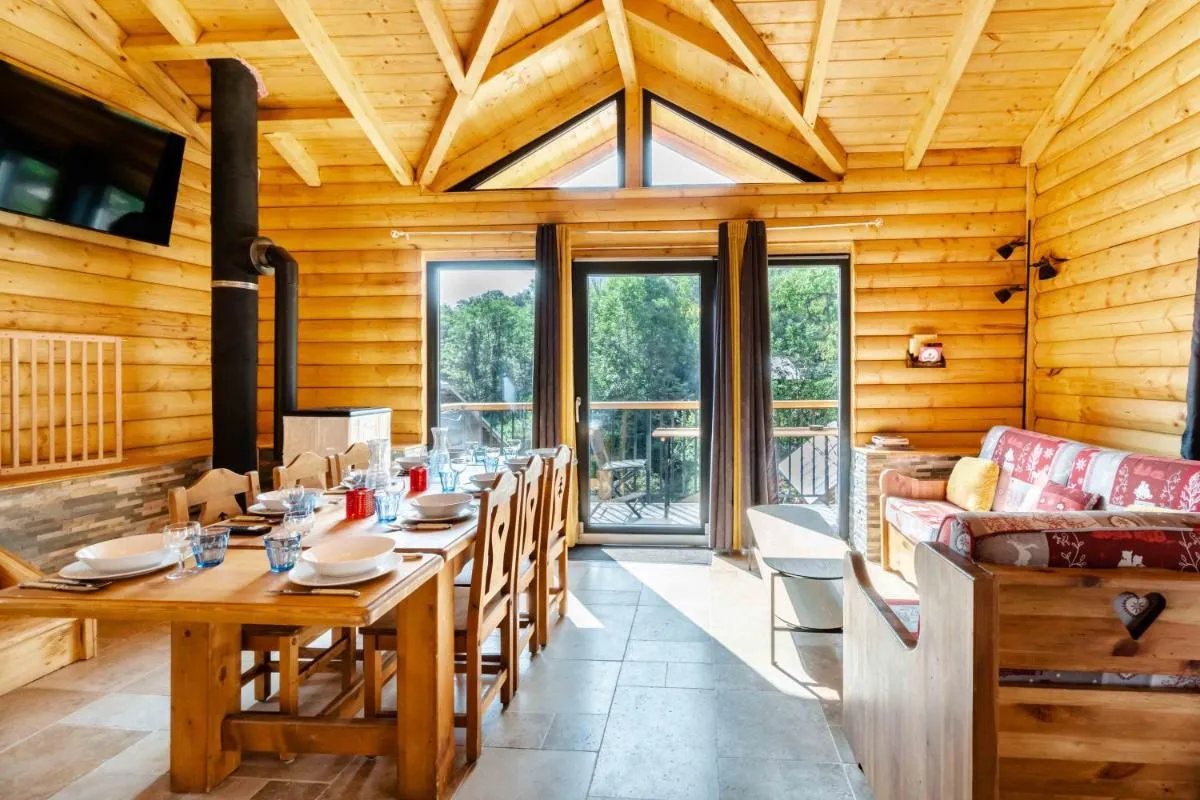 Image 2 of Chalet Agréable 3 étoiles app 4