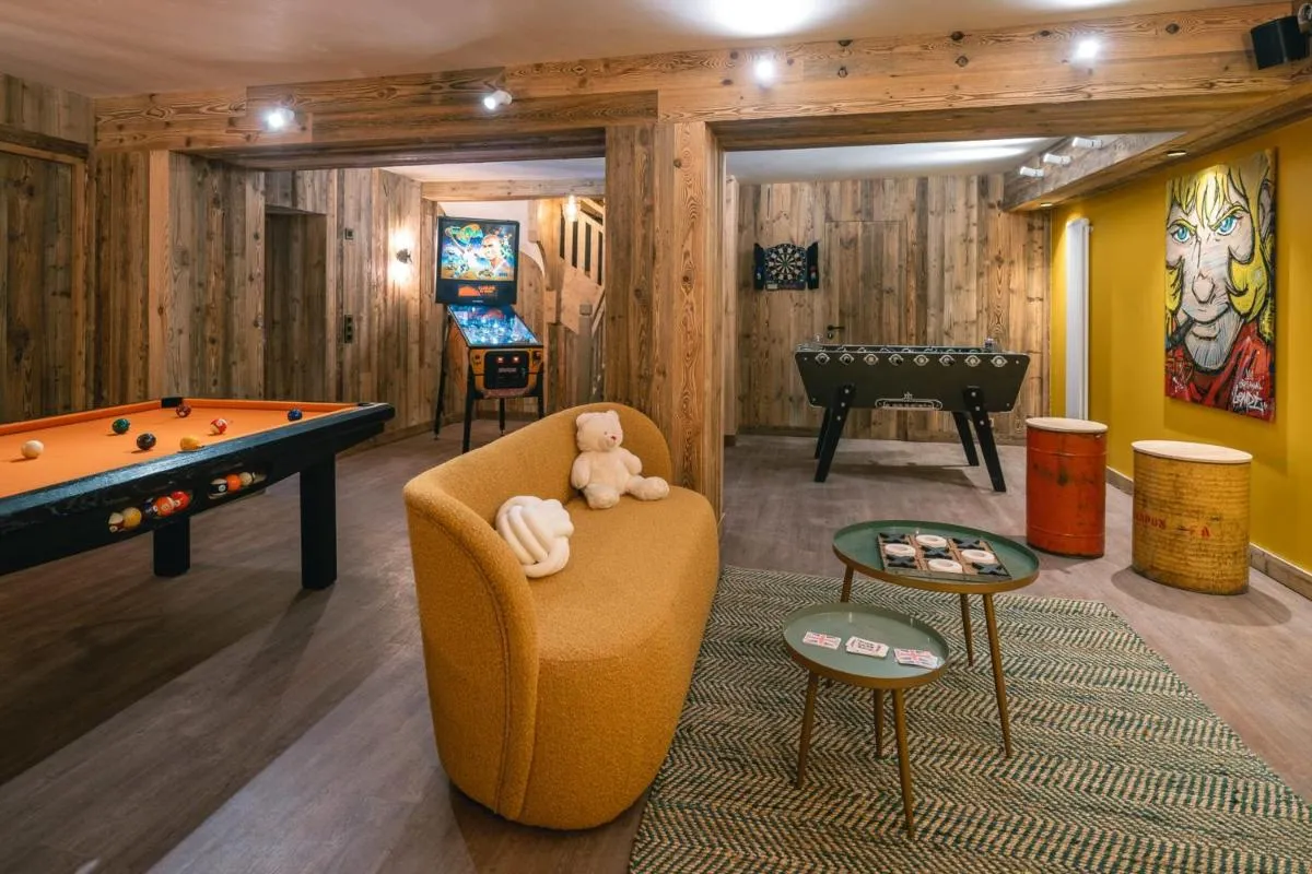 Image 3 of Chalet Amis – Meribel – Pool moovie and play room