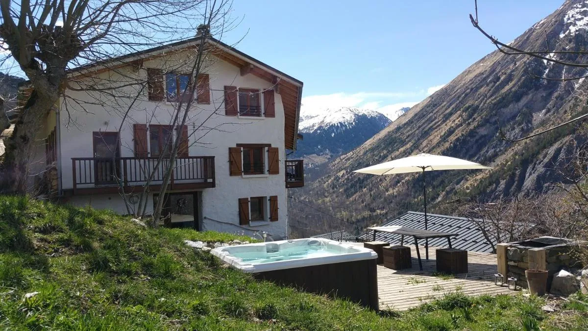 Image 1 of Chalet Broski – Luxury near St Martin De Bellville