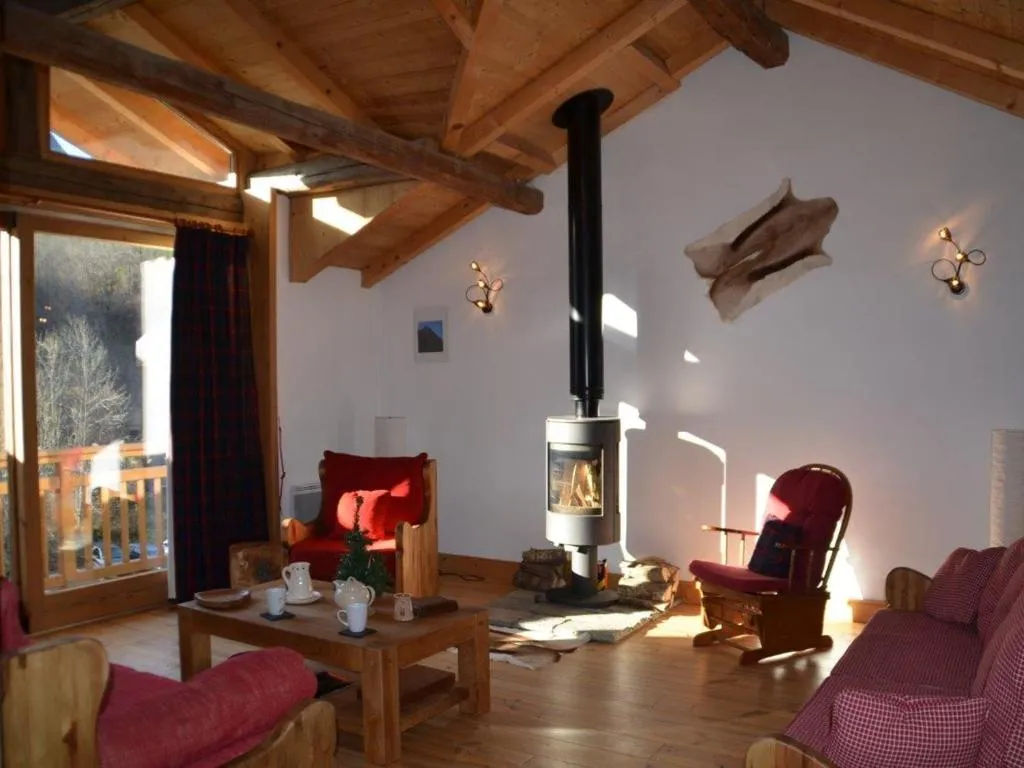 Image of Chalet Confort 4 Ch, 3 SDB, Proche 3 Vallées, Wifi Gratuit – FR-1-452-58