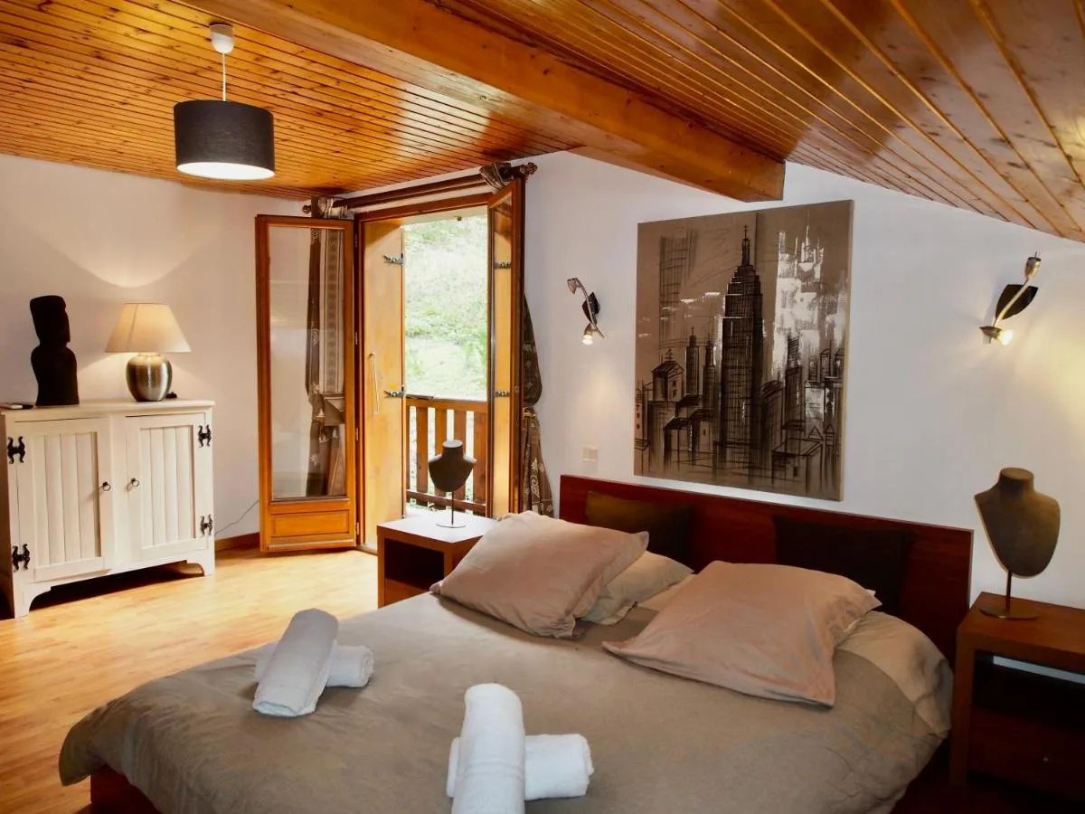 Image 4 of Chalet Greystone