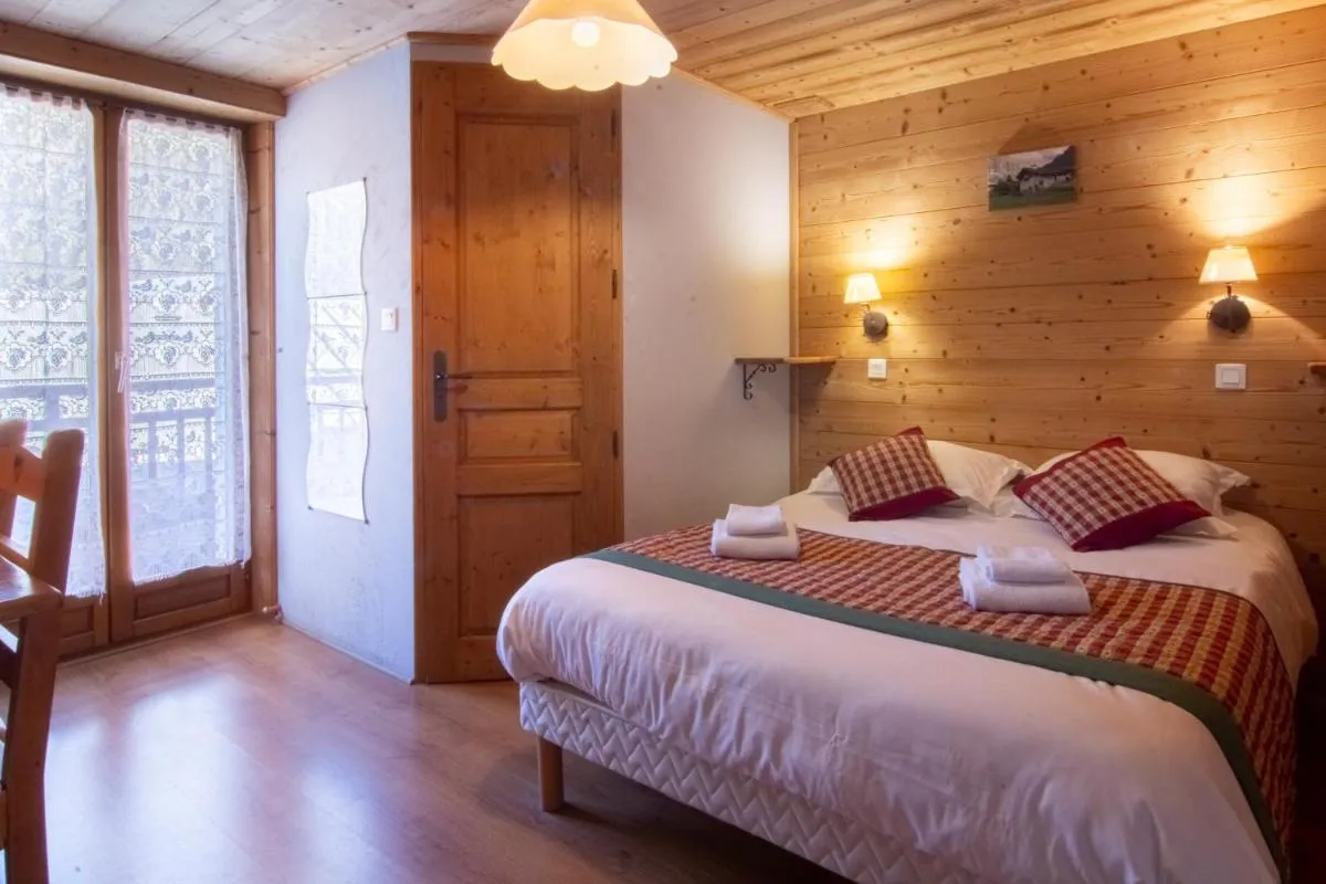 Image 2 of Chalet Hotel La Tarine