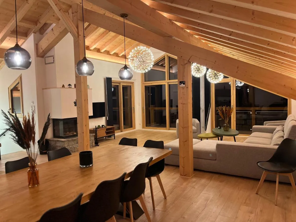 Image 2 of Chalet La Tarine