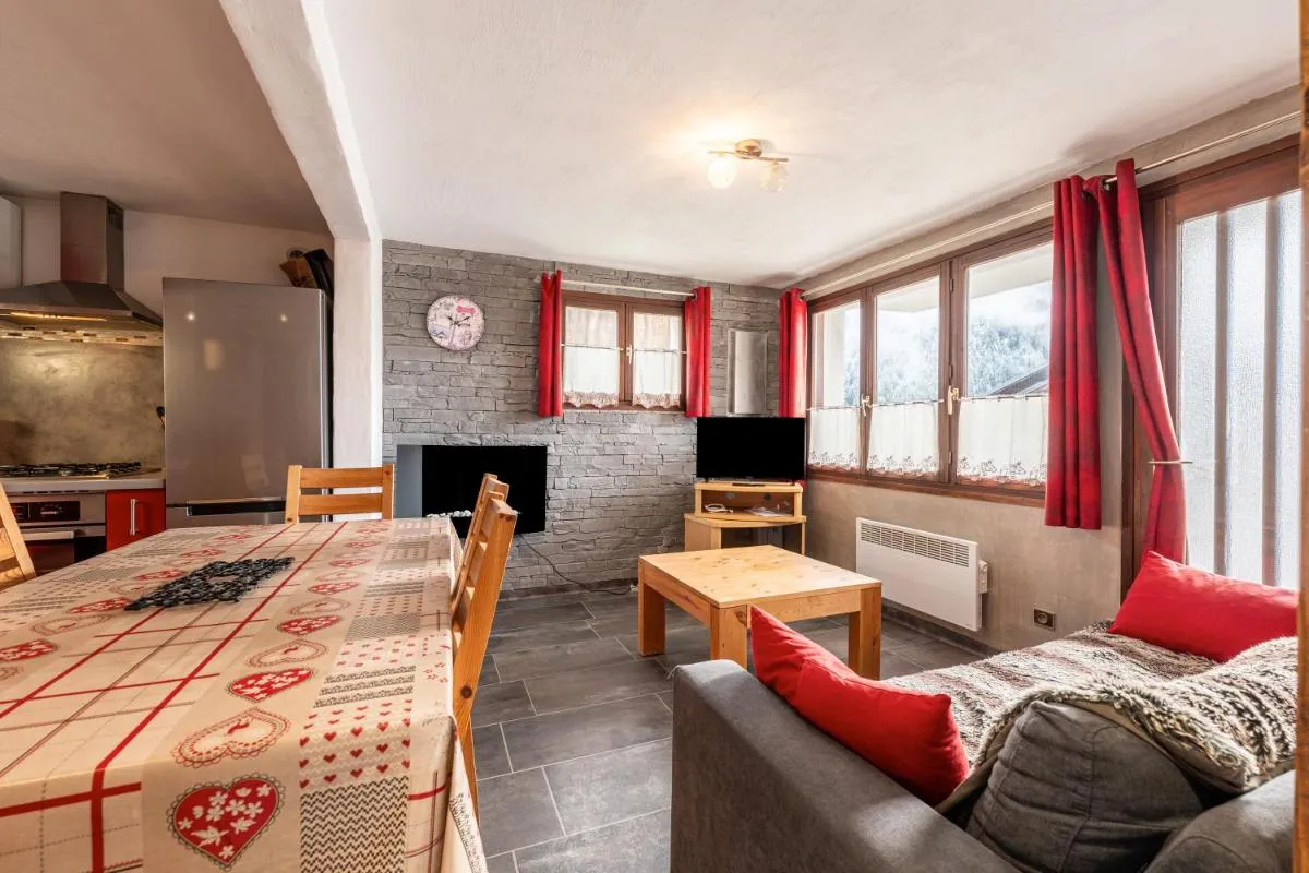 Image 2 of Chalet Le Chamois