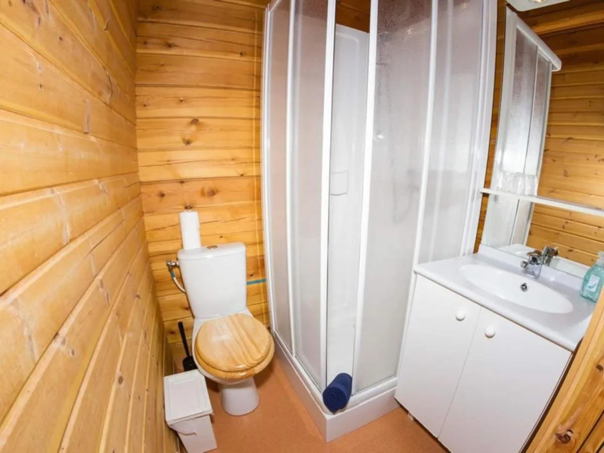 Image 6 of Chalet Noëlla – Chalet traditionnel en bois à 250m des pistes, centre et animations, 14 pers – FR-1-513-60