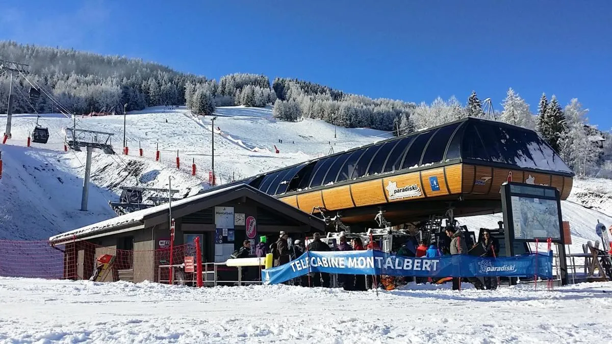 Image 2 of Chalet Phoenix