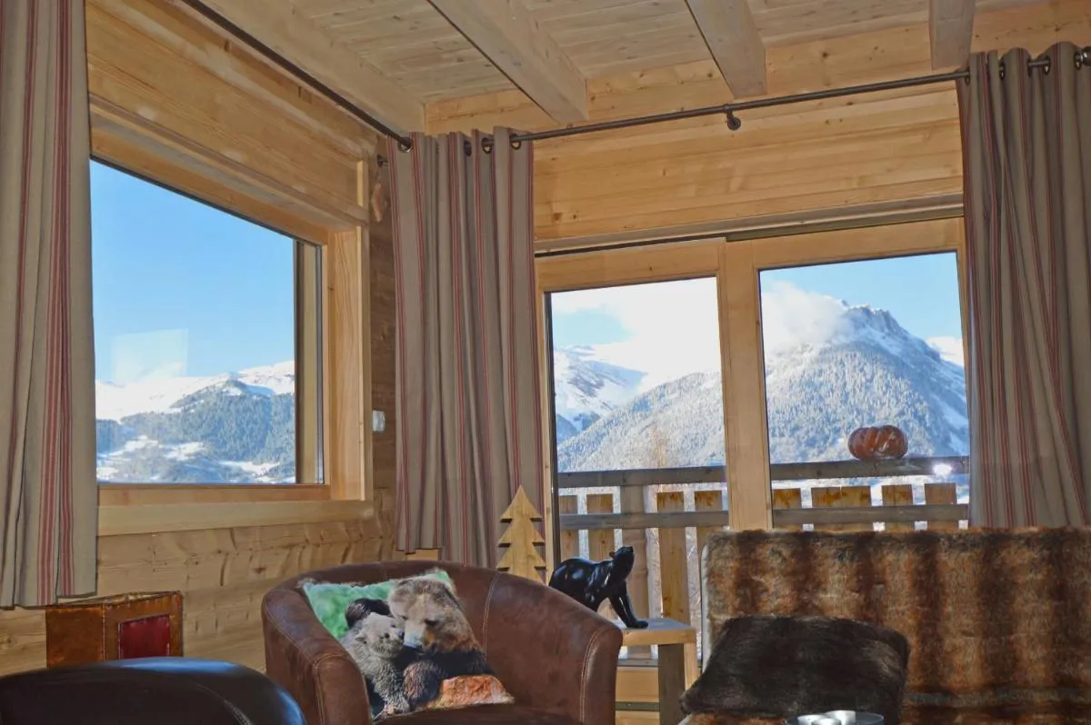 Image 1 of Chalet Phoenix