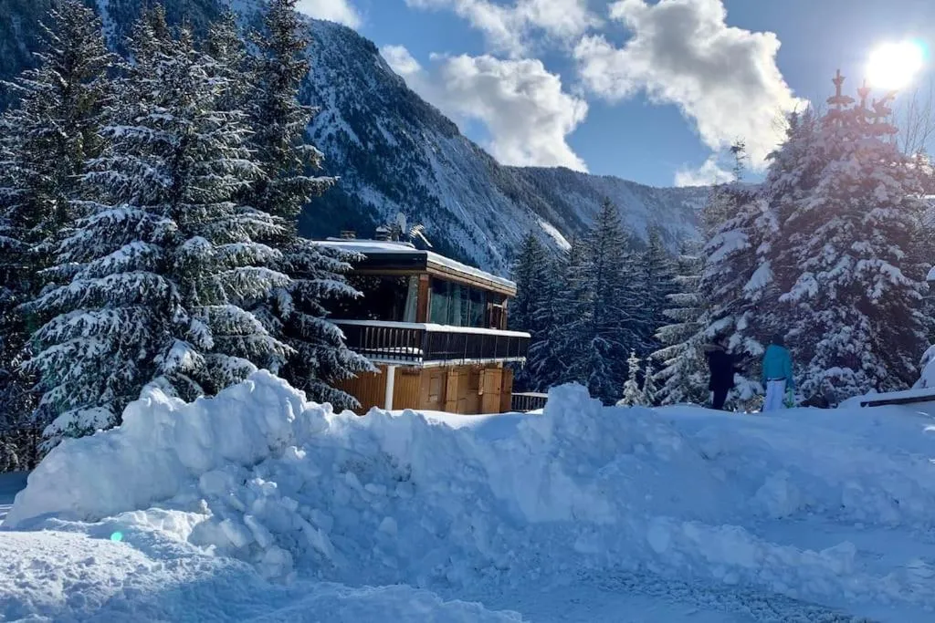 Image of Chalet Robaumont – Grand chalet familial proche du centre et des pistes