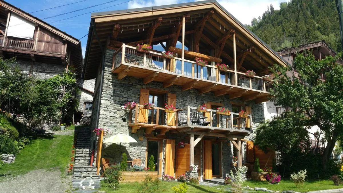Image 3 of Chalet ZenArcs
