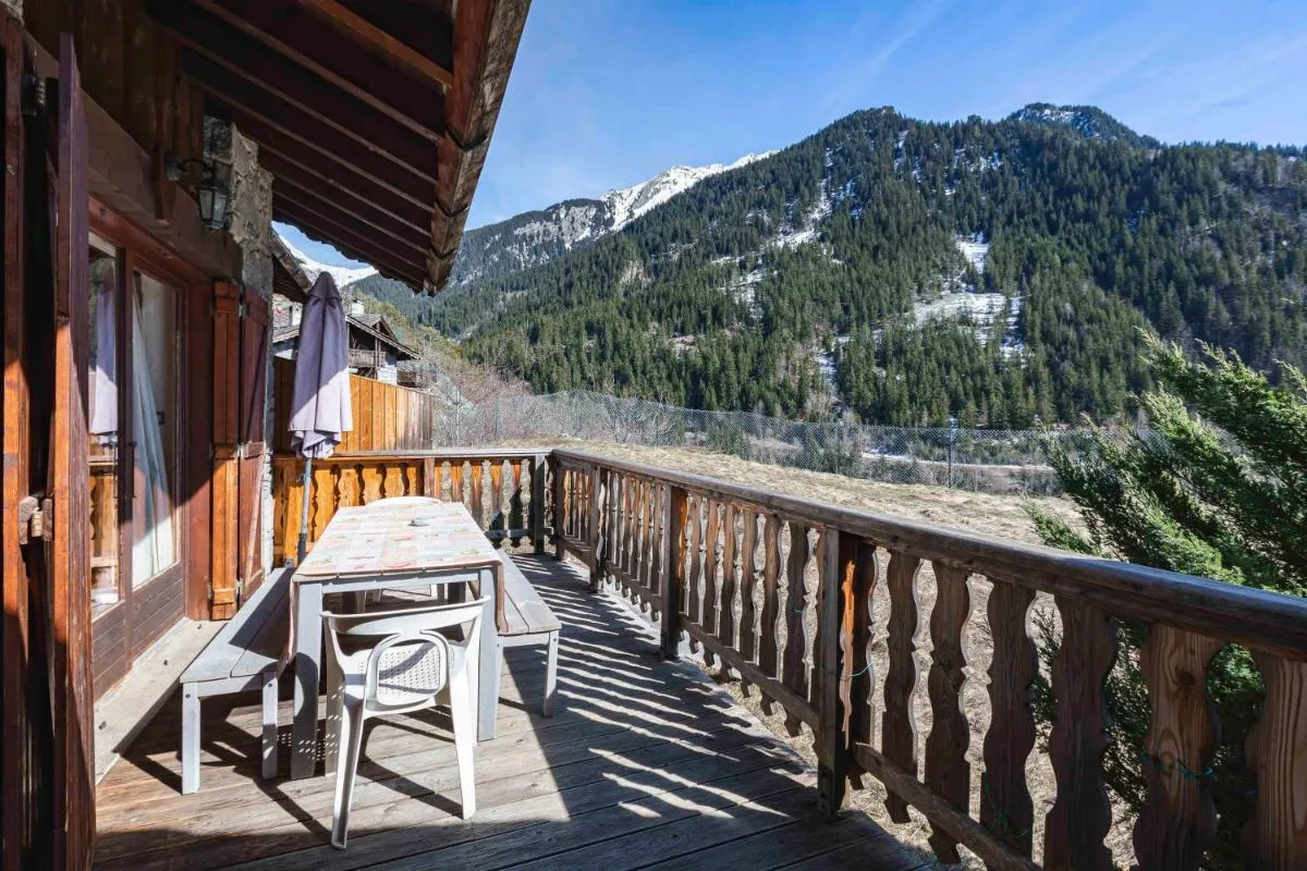 Image 2 of Chalet chaleureux a Champagny en Vanoise avec jacuzzi