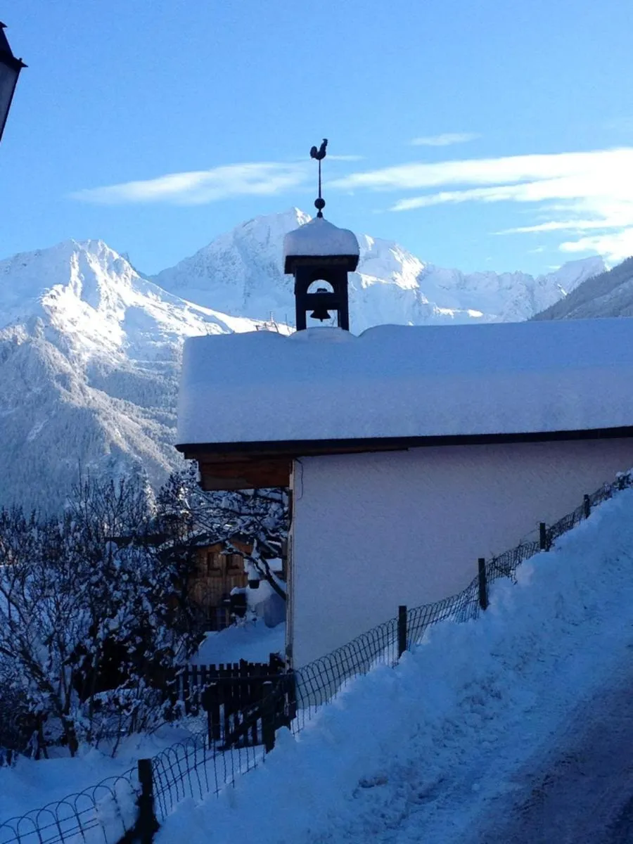 Image 2 of Chalet chaleureux à Courchevel avec vue sur la montagne