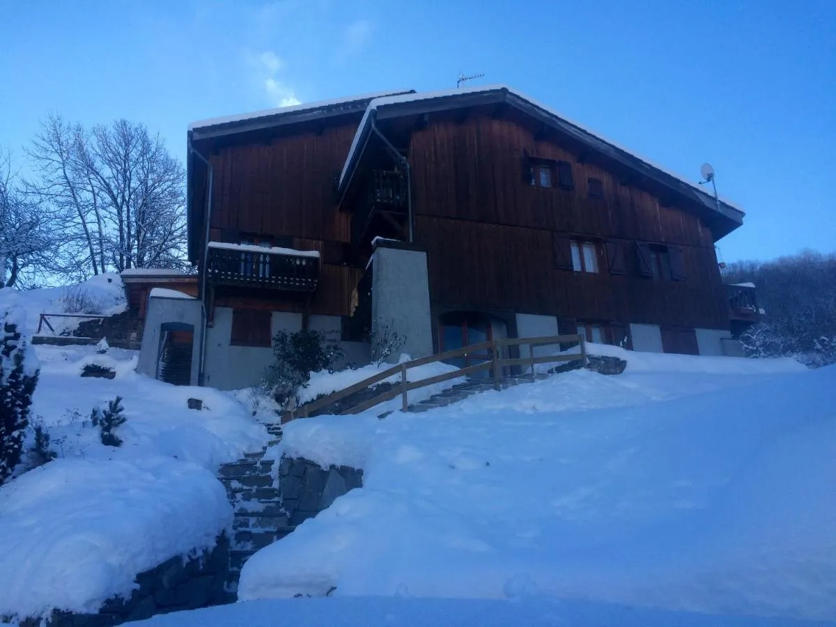 Image 1 of Chalet chaleureux à Courchevel avec vue sur la montagne