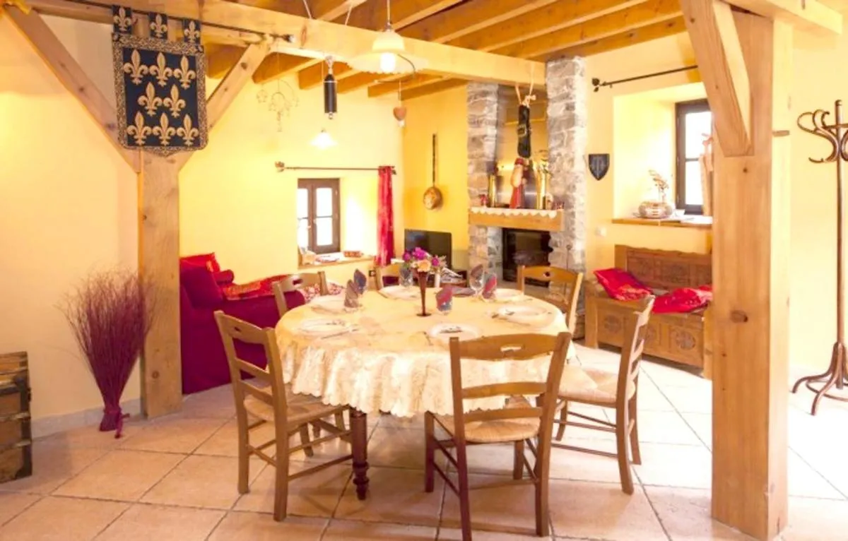 Image 3 of Chalet chaleureux a Saint Andre avec vue sur montagne