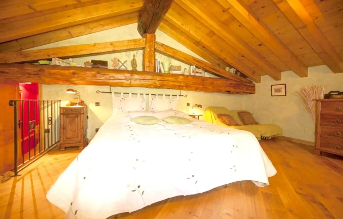 Image 5 of Chalet chaleureux a Saint Andre avec vue sur montagne