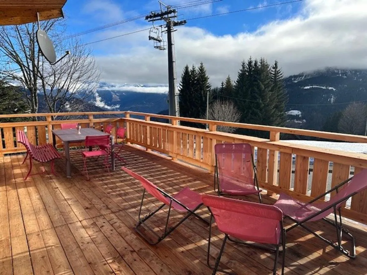 Image 4 of Chalet chaleureux avec vue sur les montagnes de La Lechere