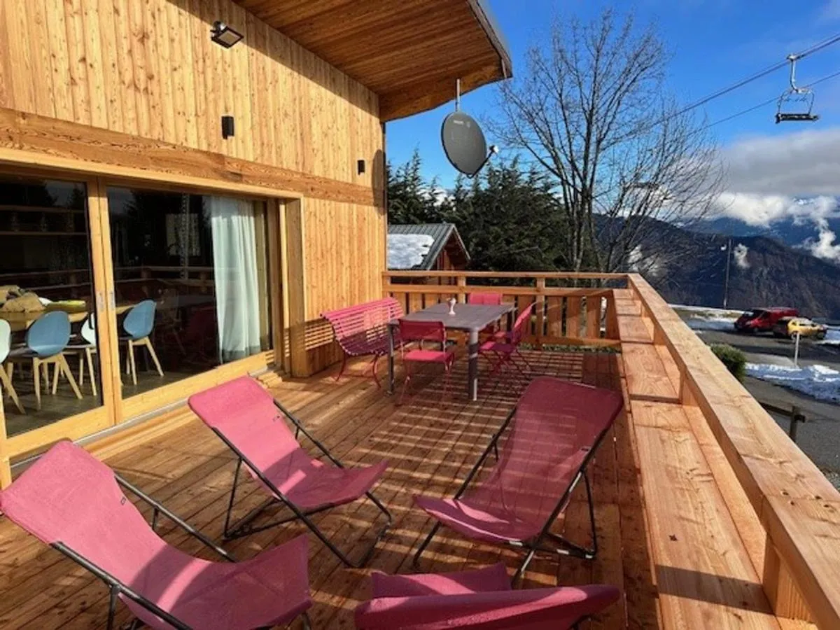 Image 3 of Chalet chaleureux avec vue sur les montagnes de La Lechere