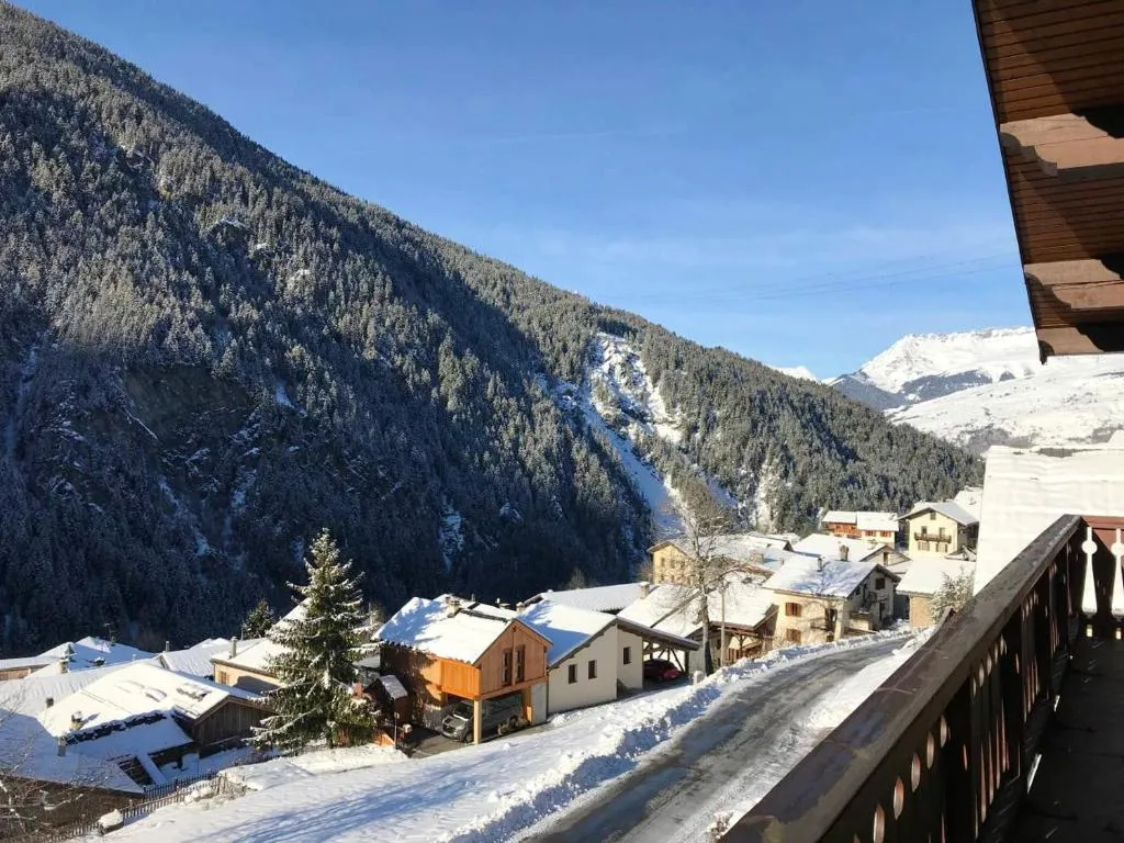 Image of Chalet confortable avec vue sur la montagne a Peisey Nancroix