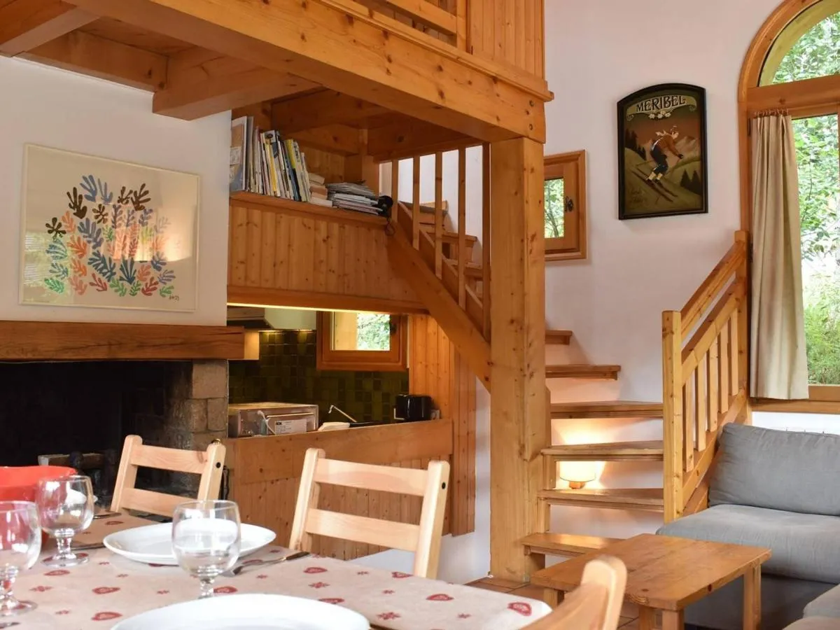 Image 1 of Chalet cosy 6 pers. à 100m des pistes avec garage fermé et parking, Méribel – FR-1-180-411