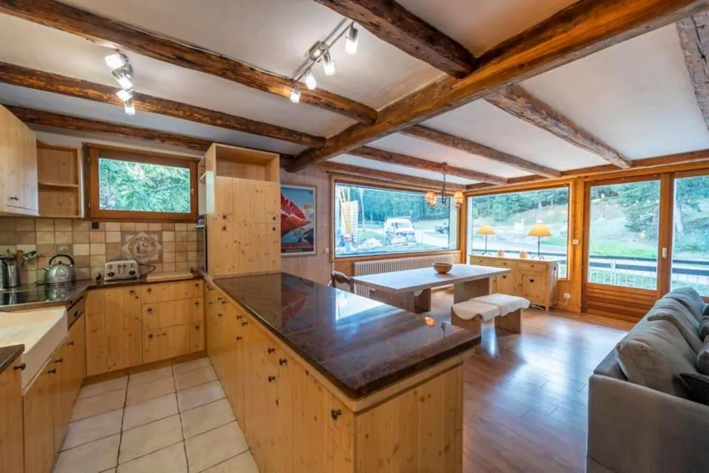 Image of Chalet des Écureuils – Grand chalet familial proche des pistes avec parking
