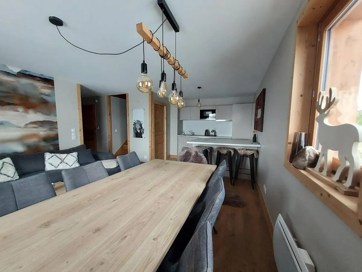 Image 3 of Chalet indépendant avec prestations hôtelières, 3 chambres, terrasse, parking, pour 6 personnes – FR-1-356-428