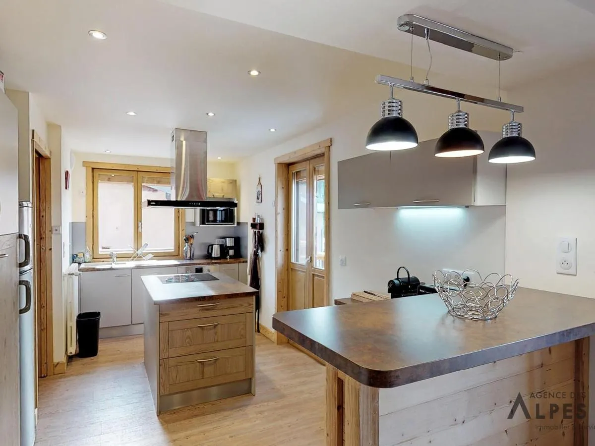 Image 4 of Chalet rénové avec sauna, garage et Wi-Fi – Saint-Martin-de-Belleville – FR-1-452-69