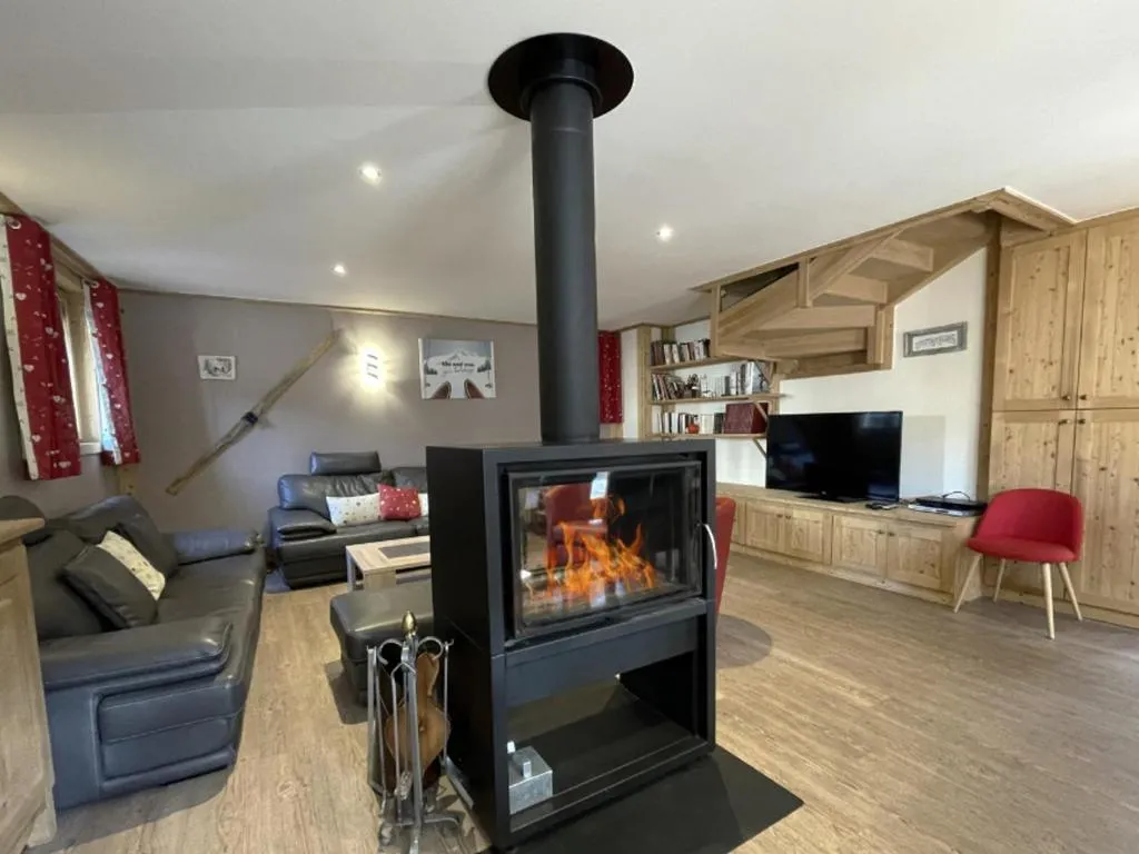 Image of Chalet rénové avec sauna, garage et Wi-Fi – Saint-Martin-de-Belleville – FR-1-452-69