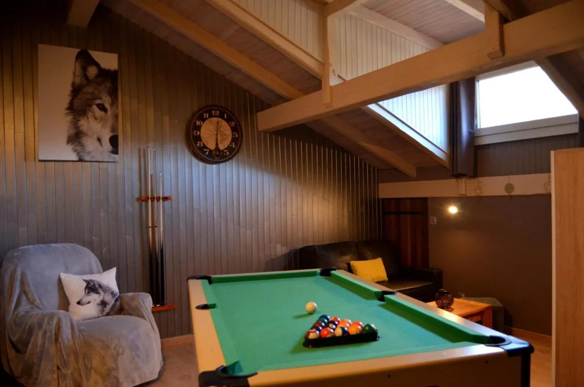 Image 5 of Chalet with Jacuzzi, billard and garden, close to Paradiski
