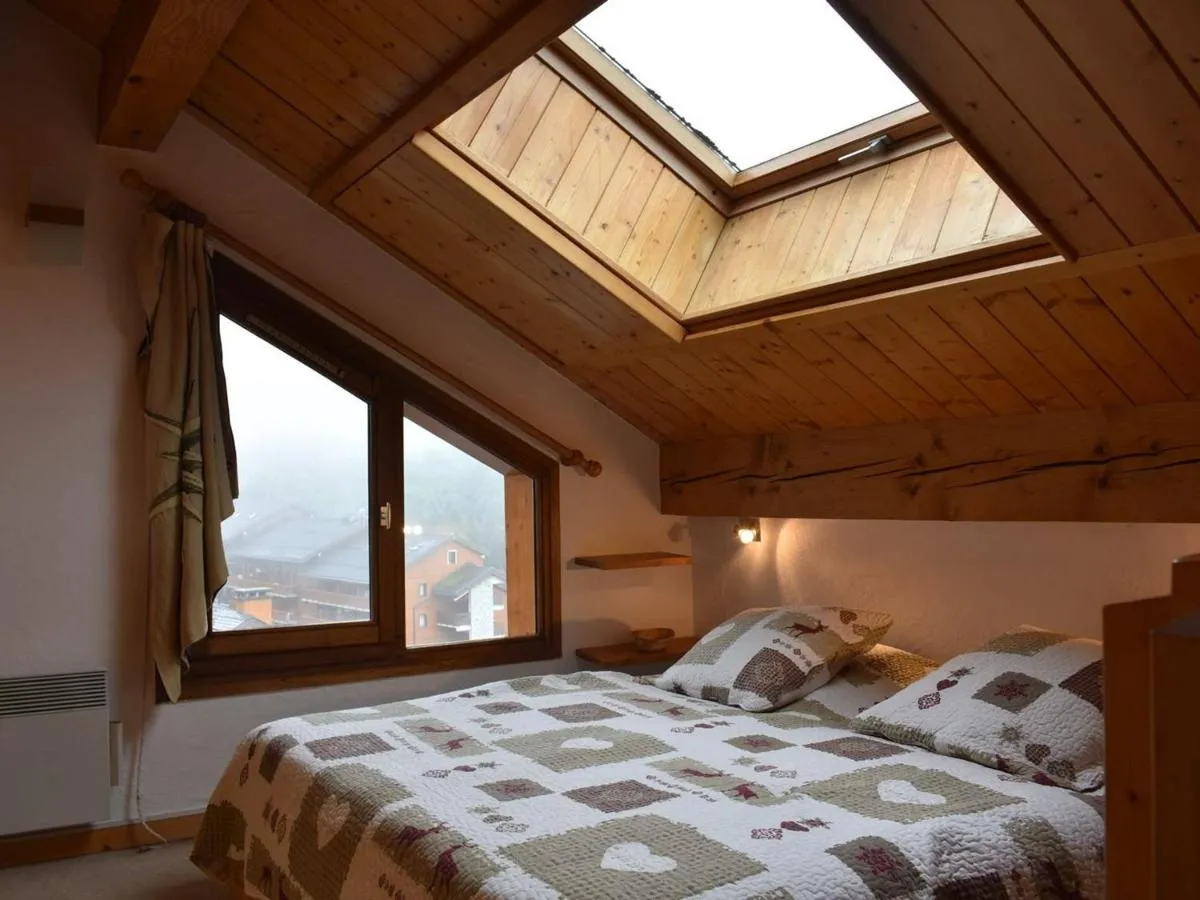 Image 3 of Charmant 2 pièces mezzanine, 6 pers, centre Méribel, proche pistes et commerces – FR-1-180-364