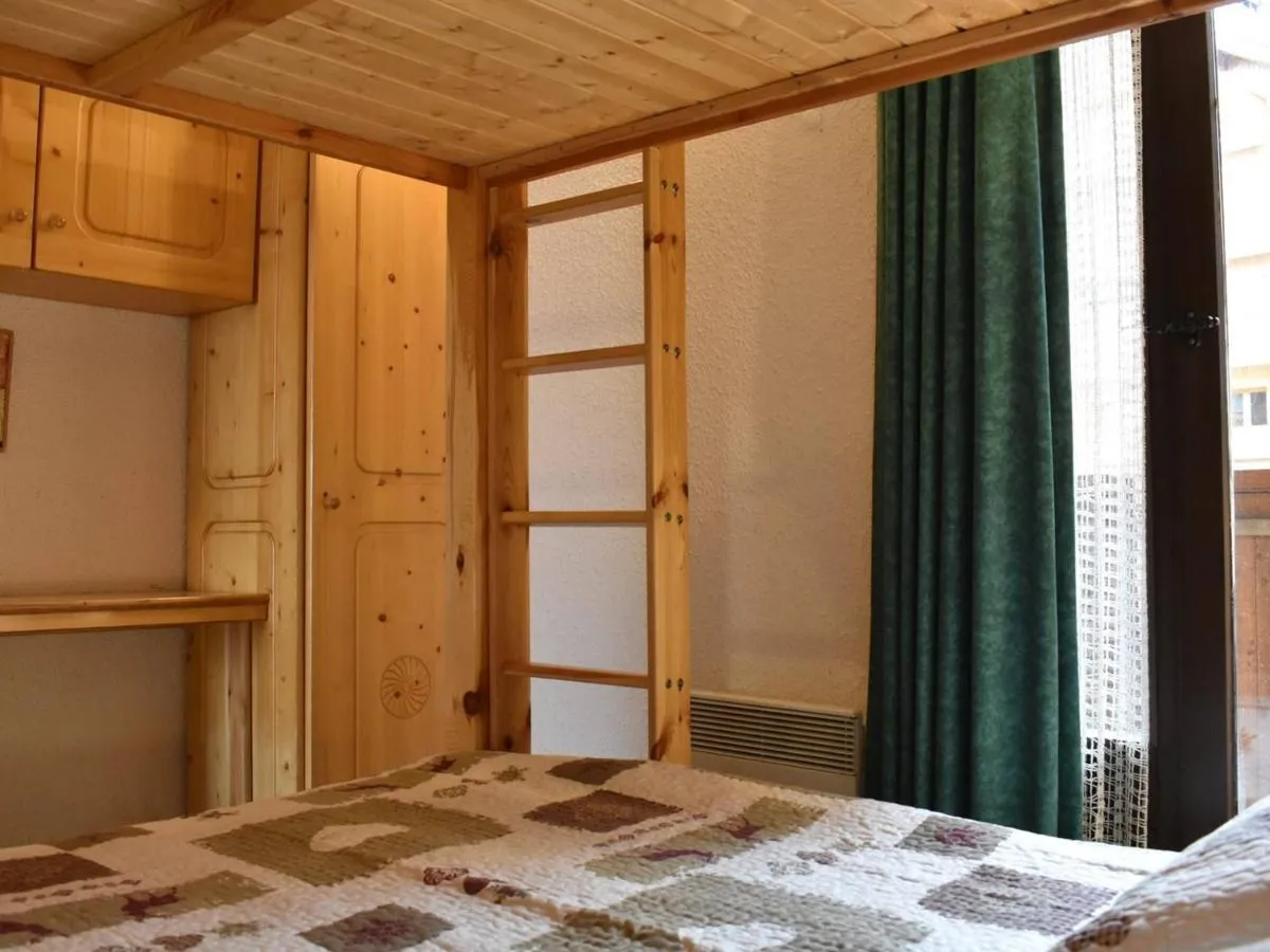 Image 4 of Charmant 2 pièces mezzanine, 6 pers, centre Méribel, proche pistes et commerces – FR-1-180-364