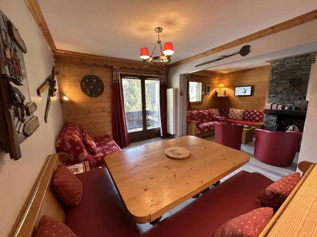 Image of Charmant Appartement Méribel – 2 Pièces, Cabine, Balcon Sud, Casier à Skis – FR-1-355-266