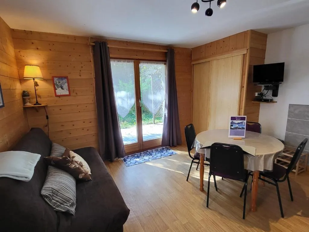 Image of Charmant appartement 2P avec terrasse et animaux – La Tania – FR-1-513-95