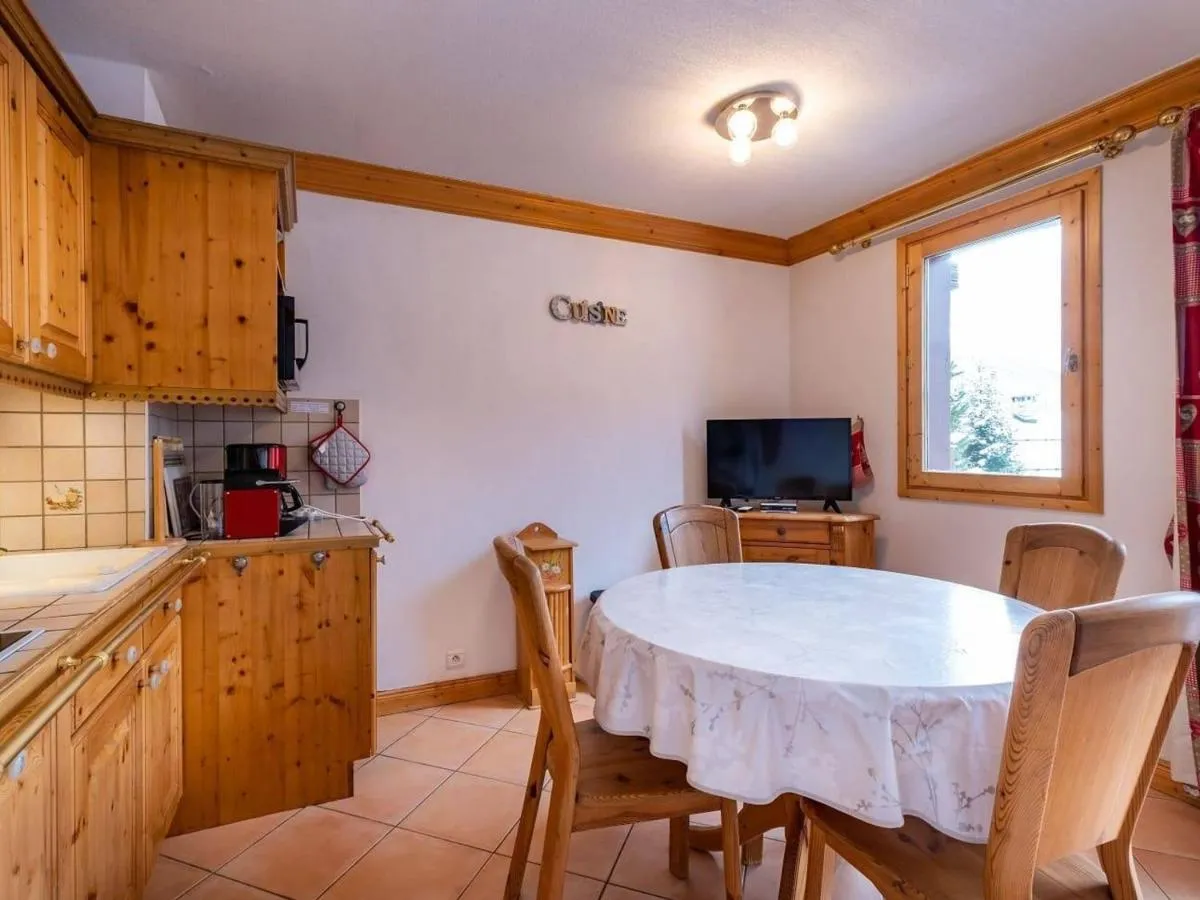 Image 6 of Charmant appartement 2 chambres à Méribel, proche pistes et commerces – FR-1-355-139