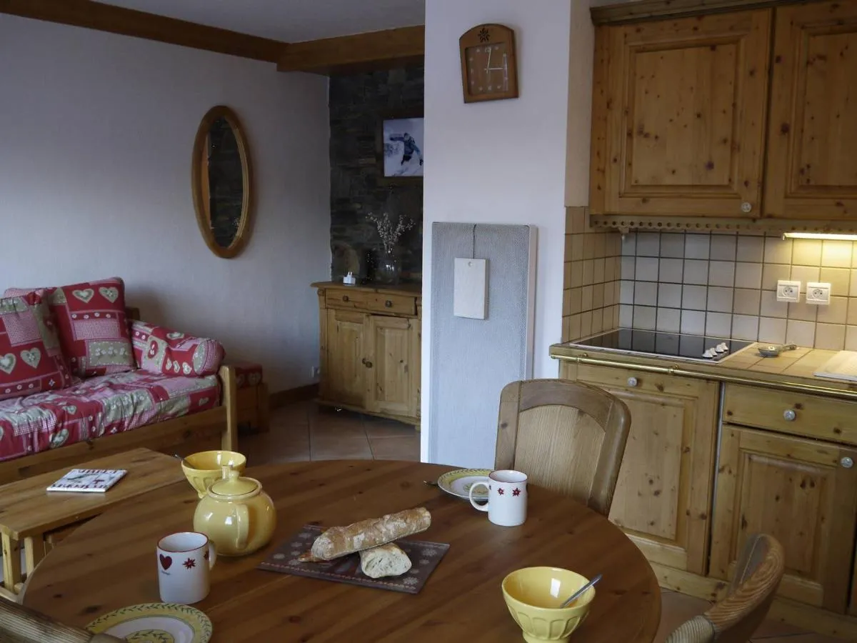 Image 3 of Charmant appartement 2 chambres à Méribel, proche pistes et commerces – FR-1-355-139