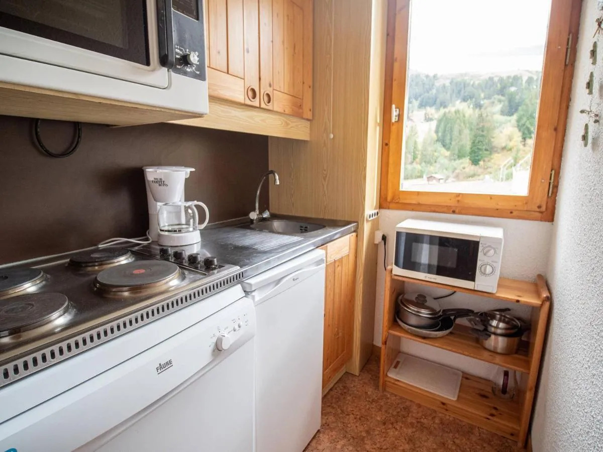 Image 5 of Charmant appartement 3 chambres avec balcon, proches des pistes et de l’ESF, animaux acceptés – FR-1-356-316