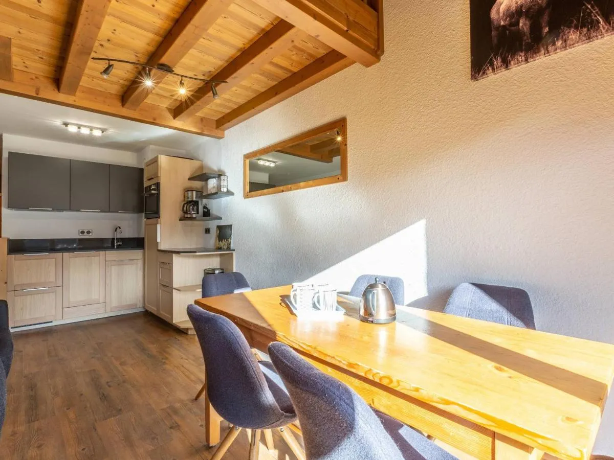 Image 2 of Charmant duplex 8 pers. skis aux pieds à Méribel Mottaret, balcon, cuisine équipée, animaux admis – FR-1-355-141