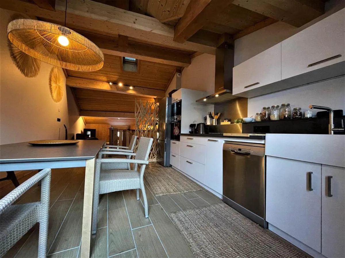 Image 5 of Charmante maison de village rénovée 4 pièces, 3 niveaux, 80m², 6 pers, à St Marcel, proche pistes ski. – FR-1-452-381
