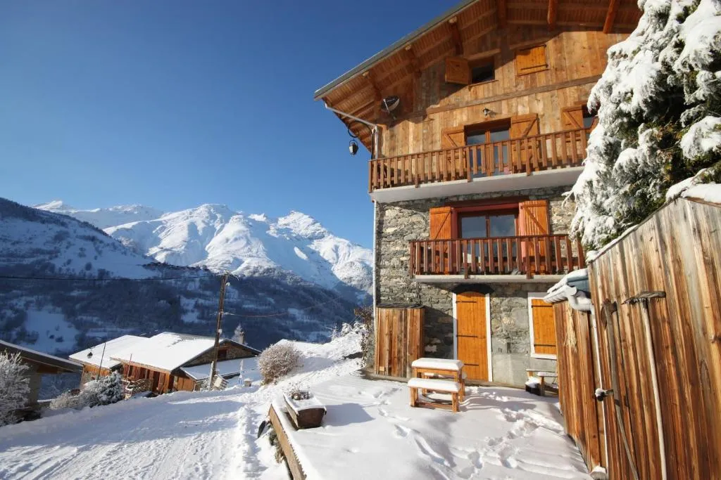 Image of Charming family Chalet 5 mins from the slopes!