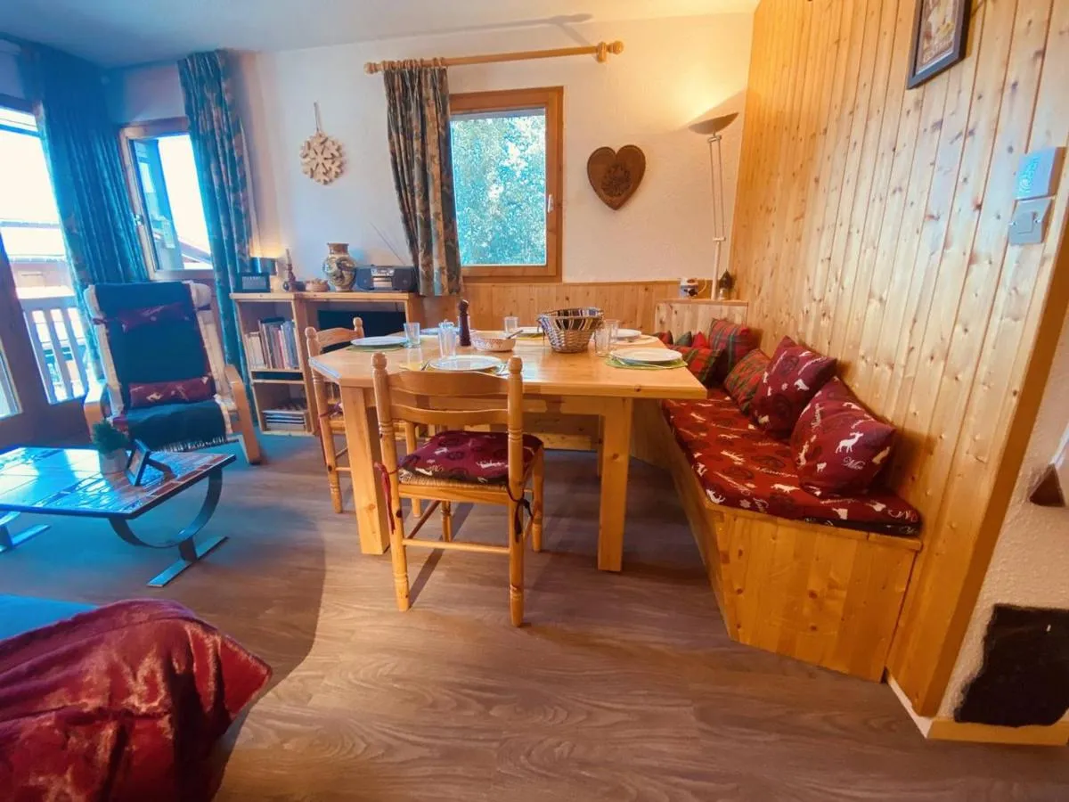 Image 6 of Confortable appartement 6 pers, prox pistes, parking inclus – FR-1-757-131