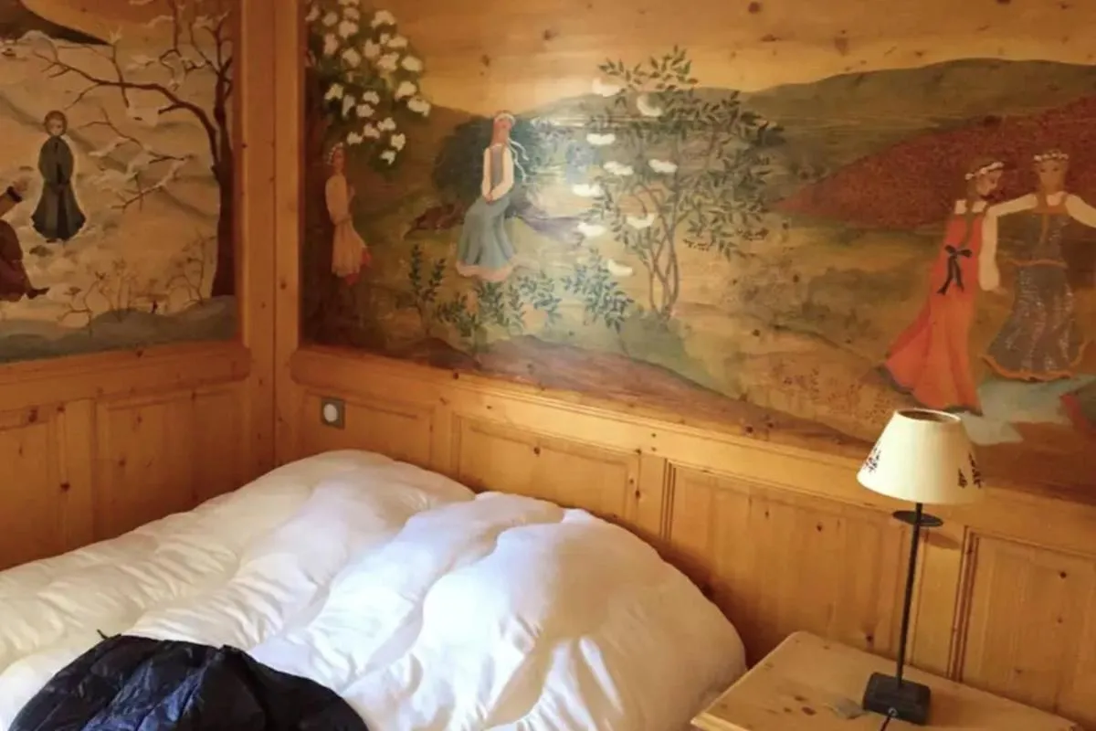 Image 5 of Cosy and spacious family nest with superb view