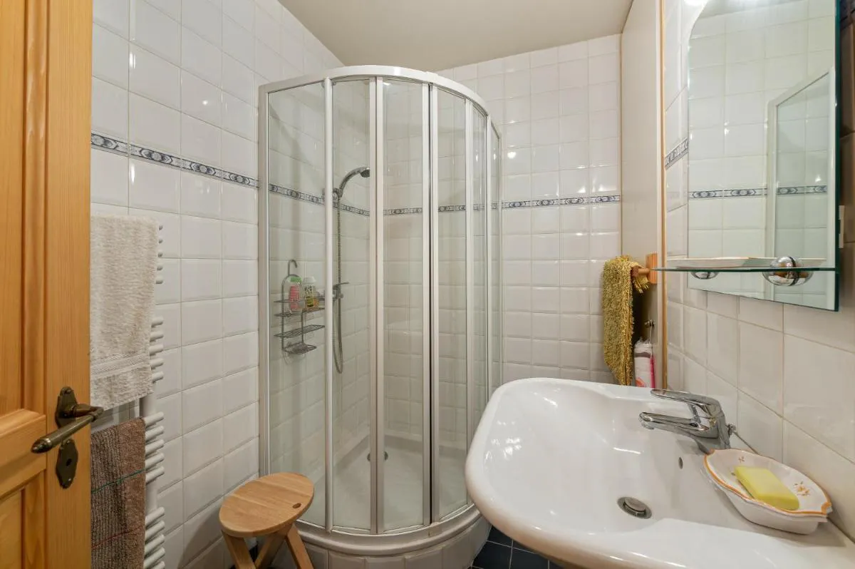 Image 2 of Courchevel 1550 – VERITABLE SKI AUX PIEDS – APPARTEMENT LES TOVETS T2 – 47m2 – 4P