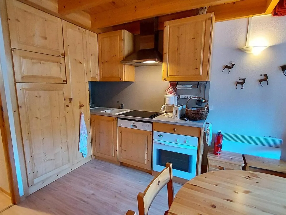 Image 4 of **Duplex 3 Pièces + Mezzanine, Skis aux Pieds, Proche ESF et Commerces** – FR-1-356-395