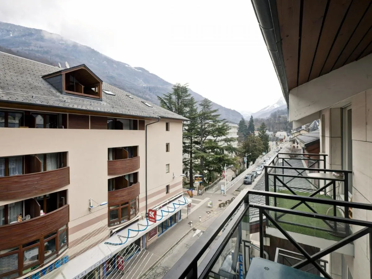 Image 4 of Duplex spacieux 8 pers avec parking, balcon et Wifi – Centre de Brides-les-Bains – FR-1-512-177