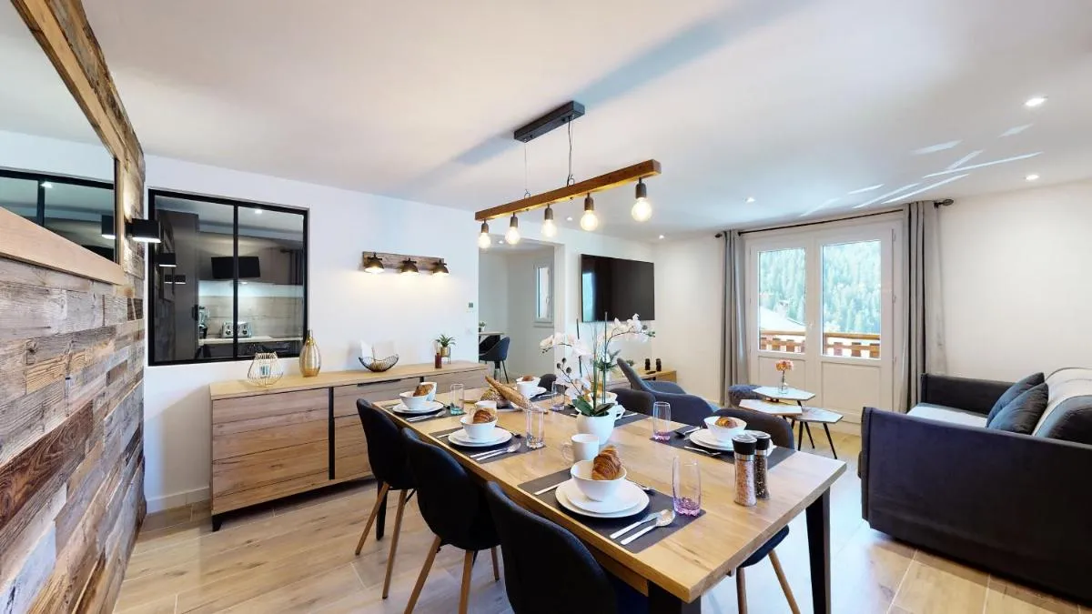 Image 2 of Élégant et Moderne avec Vue Montagne au Coeur de Paradiski – Garage – 8pers – 90m2 – Sabaudinha
