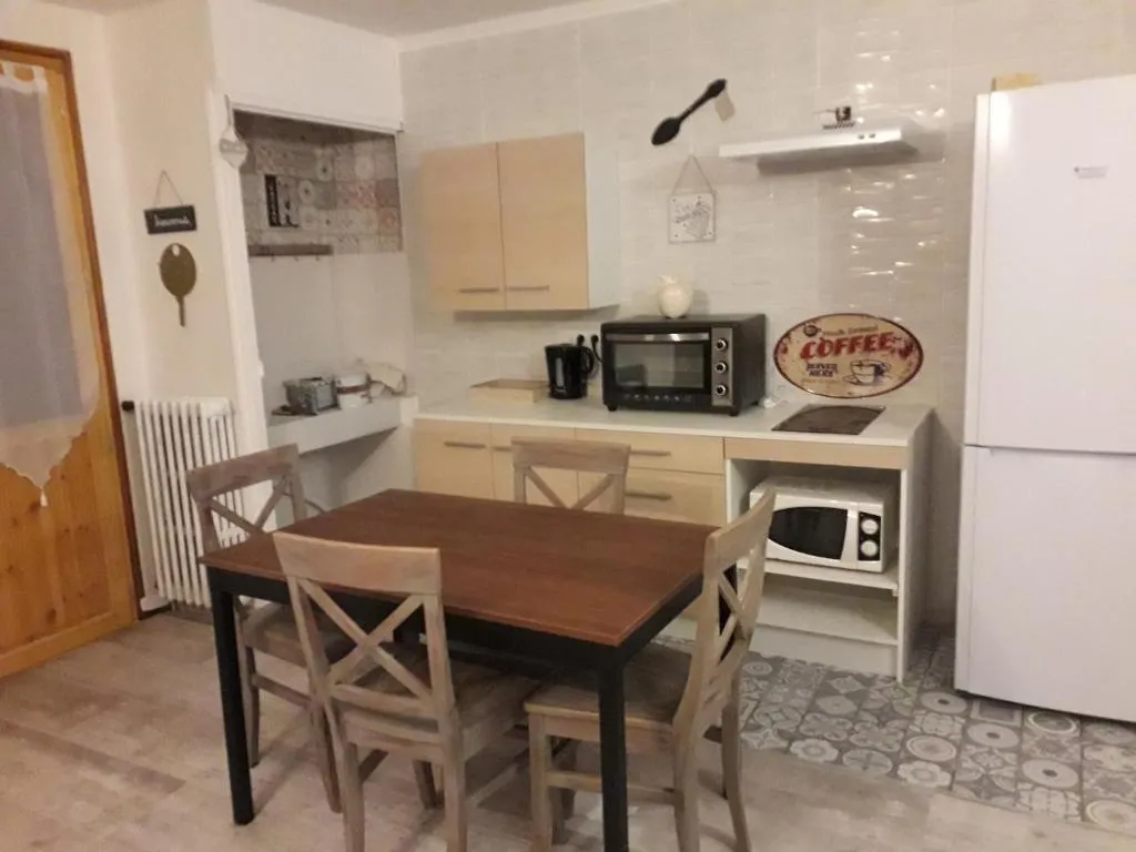 Image of Enclos savoyard Appartement meublé 1chambre 1 canapé lits 3personnes