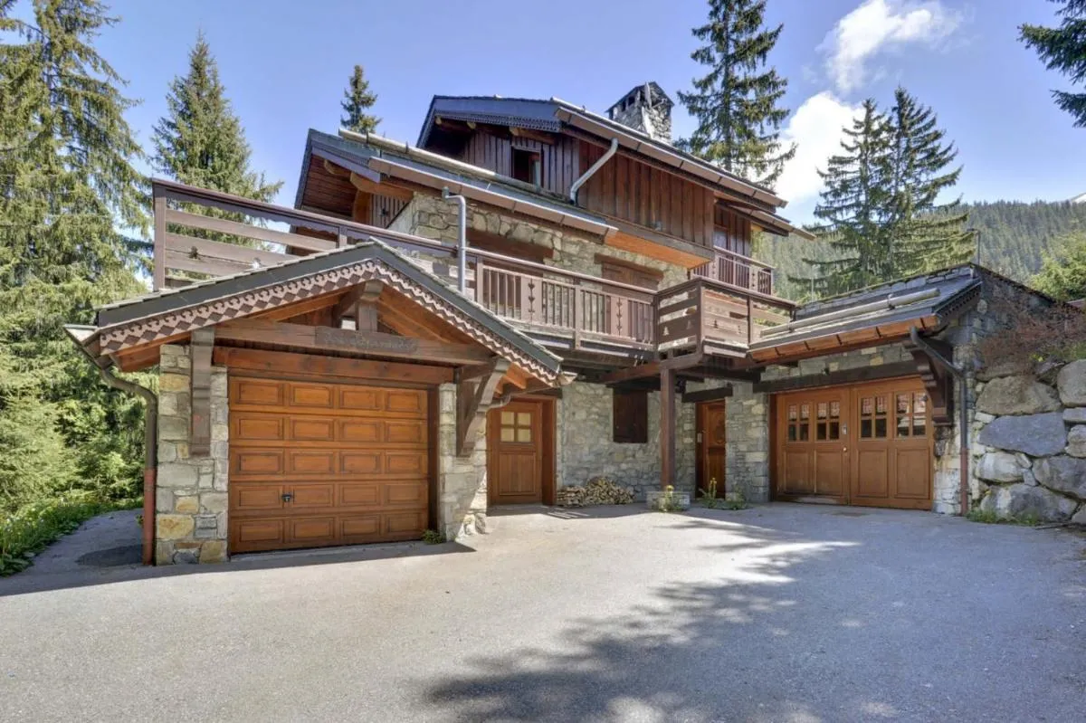 Image 1 of HILO Cottage Meribel La Sapiniere